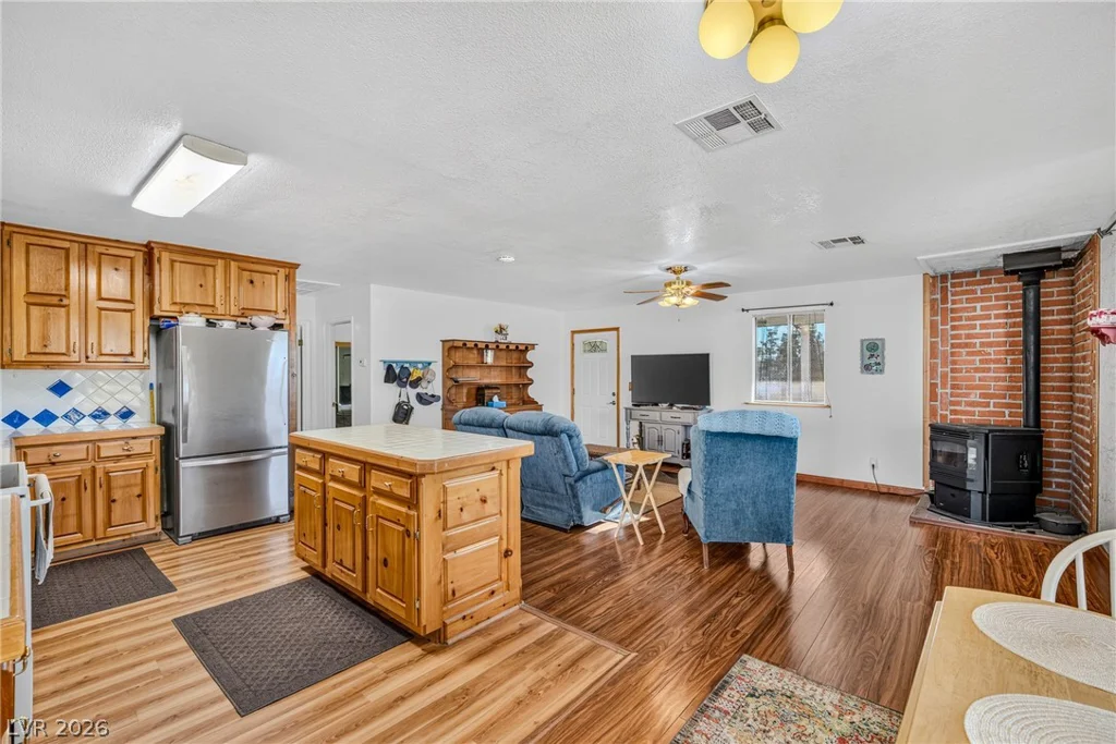 3861 Dart, Pahrump, NV 89060