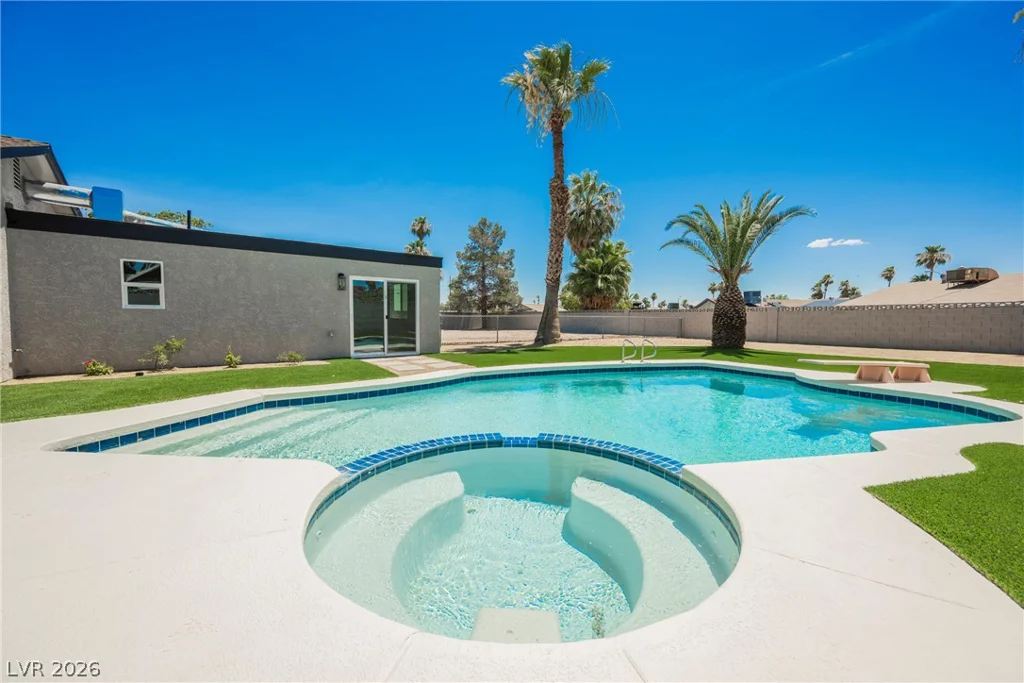 4816 Aveneda Sandia, Las Vegas, NV 89121