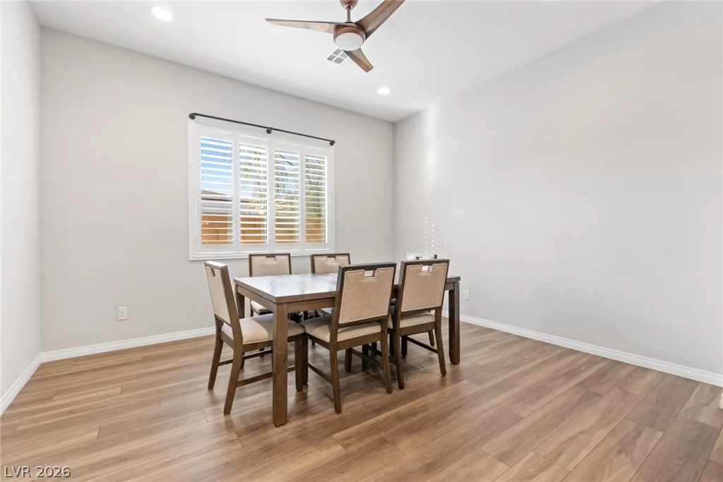 8657 Hartmont, Las Vegas, NV 89166