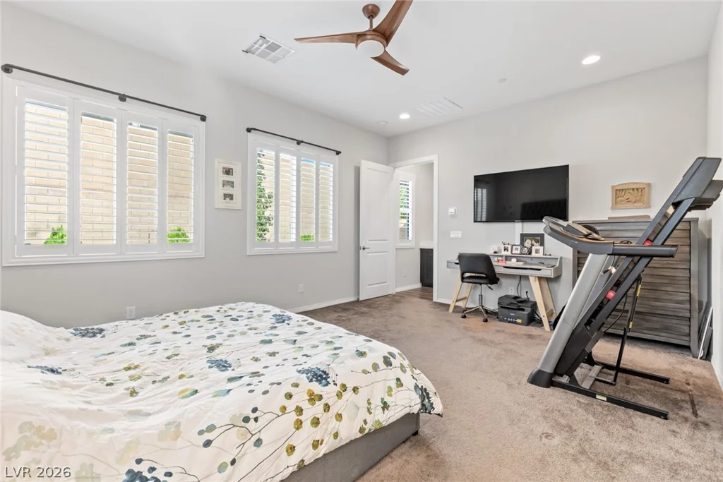 8657 Hartmont, Las Vegas, NV 89166