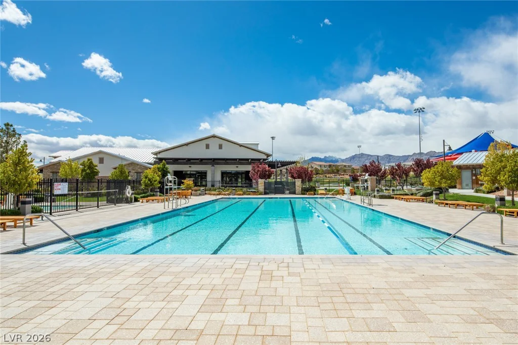 8657 Hartmont, Las Vegas, NV 89166