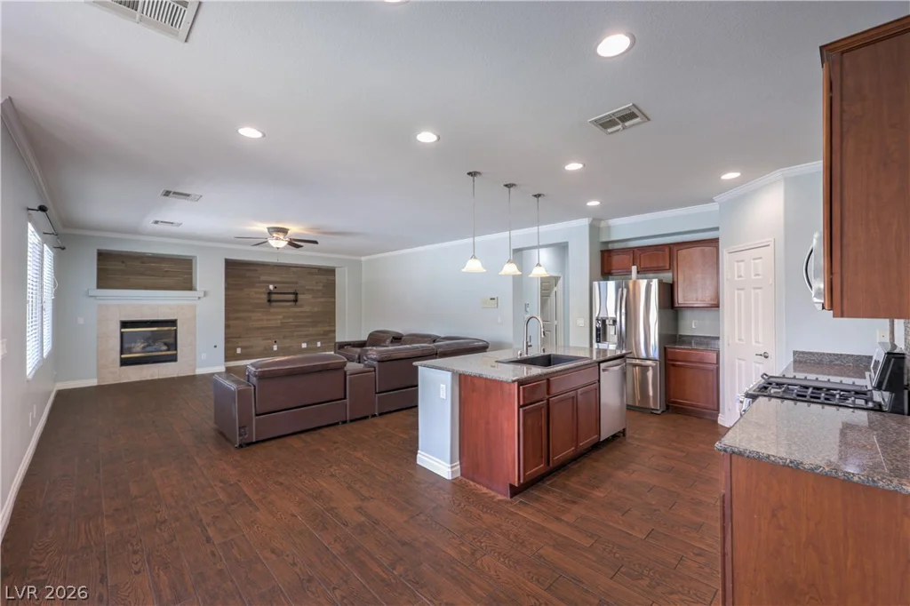 4128 Lancaster Falls, North Las Vegas, NV 89085