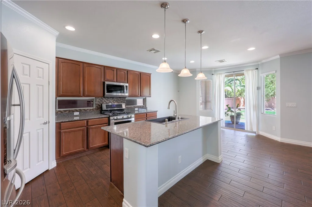 4128 Lancaster Falls, North Las Vegas, NV 89085
