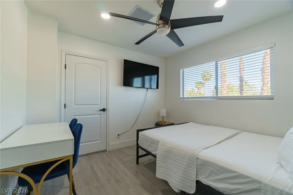 3080 Garnet, Las Vegas, NV 89121