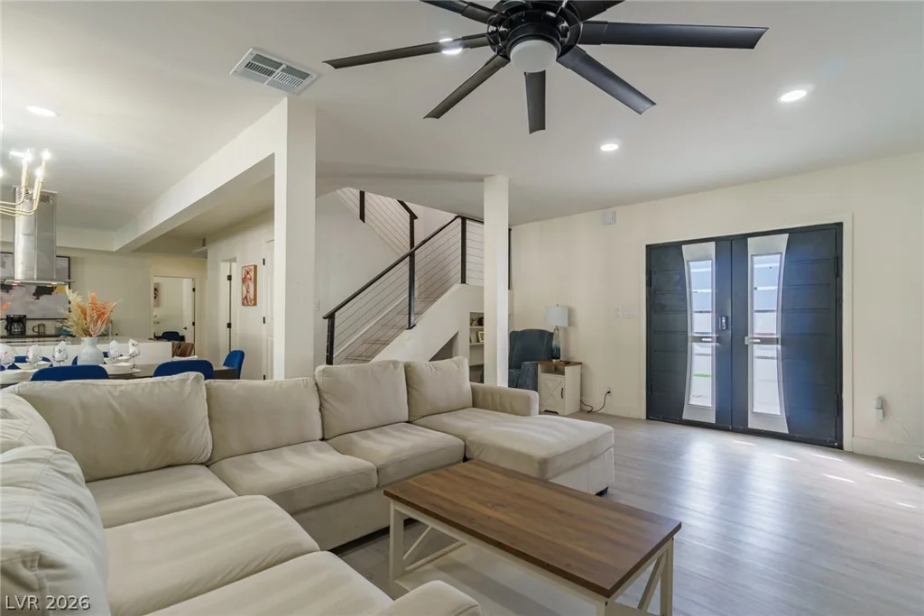 3080 Garnet, Las Vegas, NV 89121