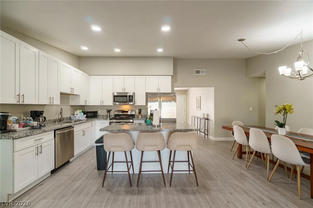 5551 Corral, Las Vegas, NV 89119