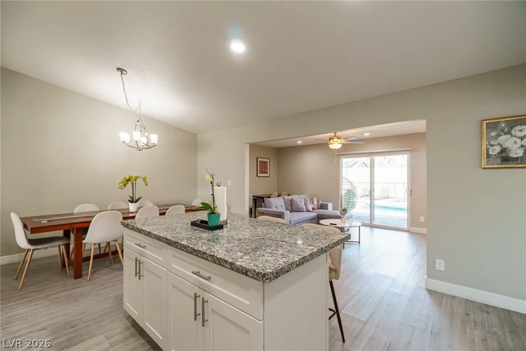 5551 Corral, Las Vegas, NV 89119