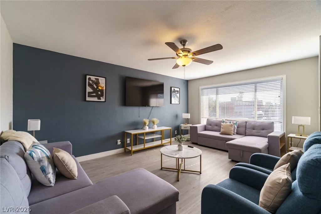 5551 Corral, Las Vegas, NV 89119