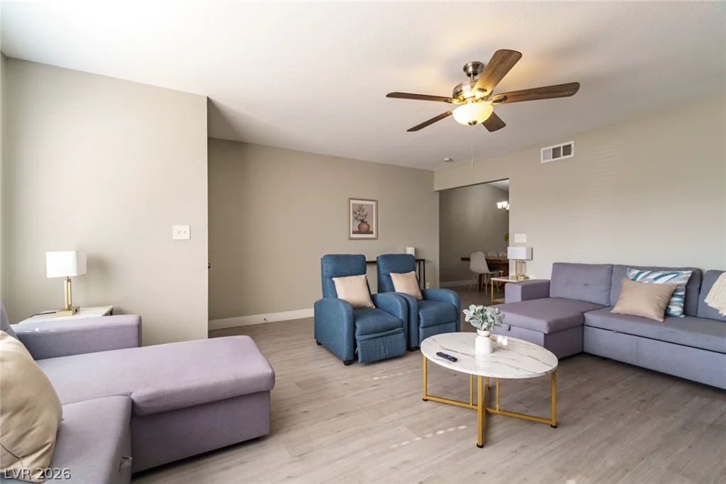 5551 Corral, Las Vegas, NV 89119