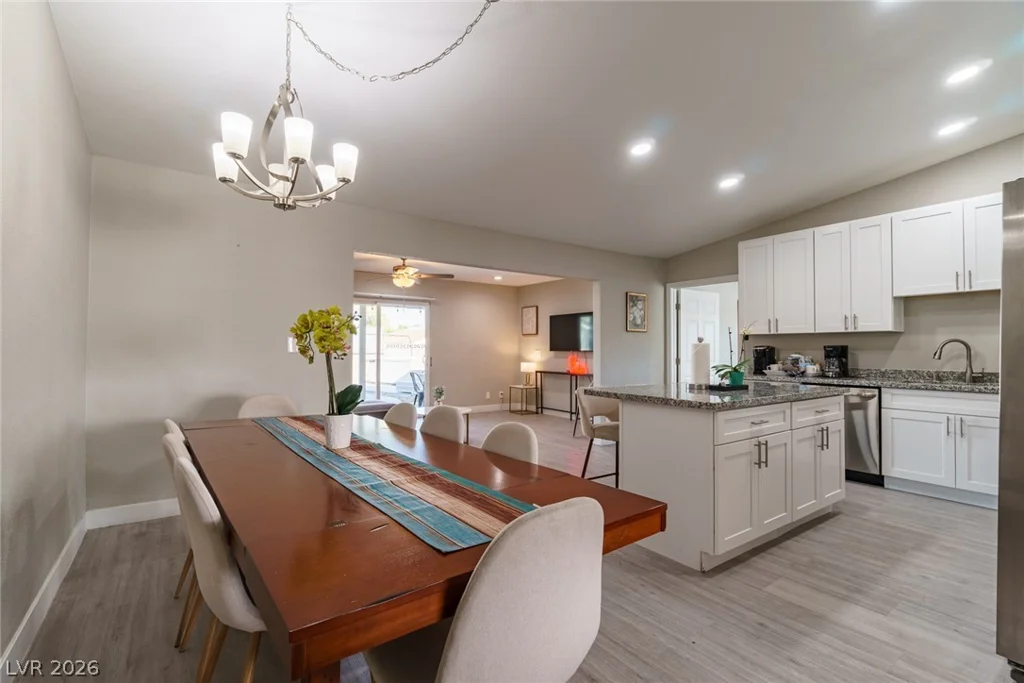5551 Corral, Las Vegas, NV 89119