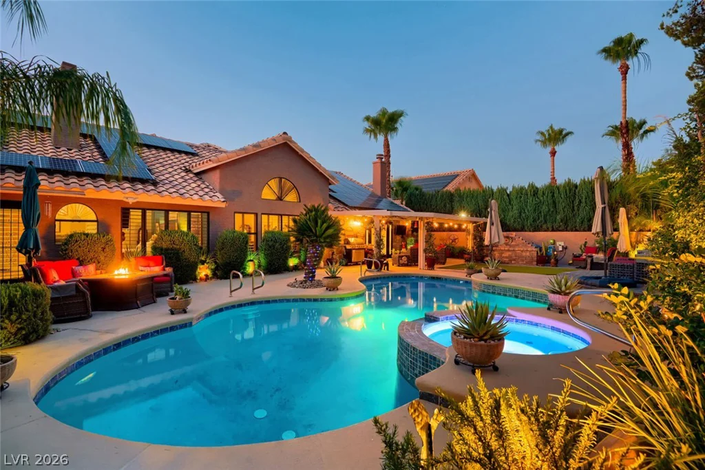10005 Mahogany Grove, Las Vegas, NV 89117