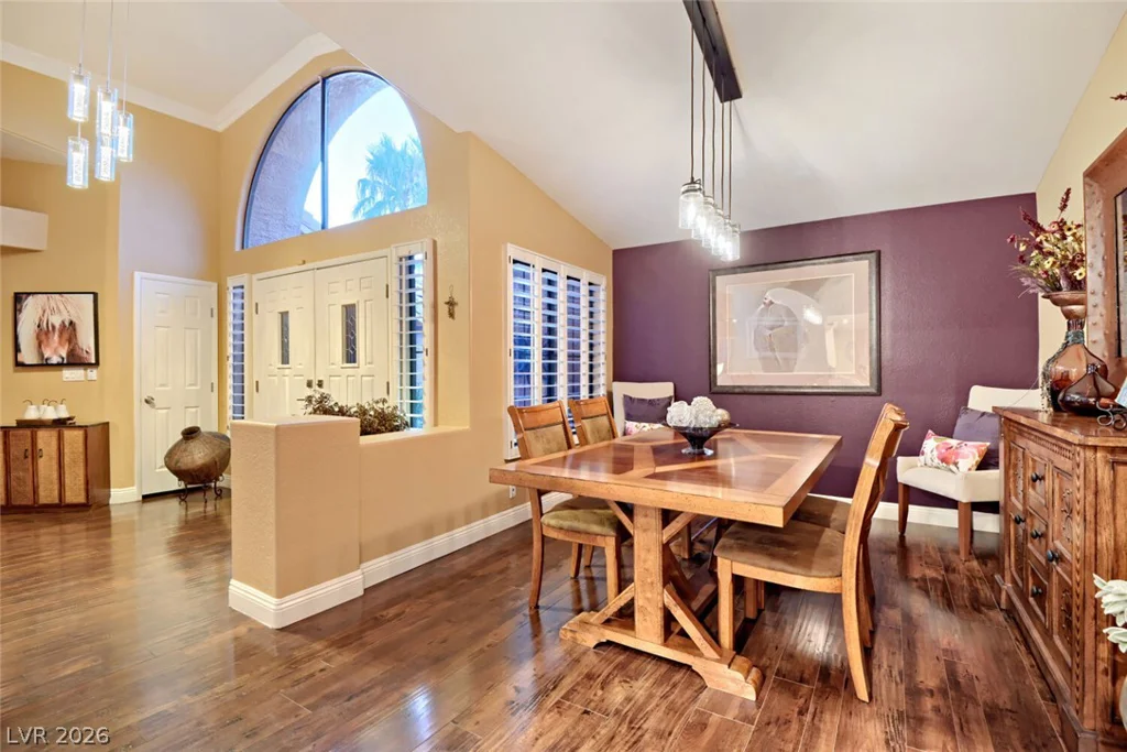 10005 Mahogany Grove, Las Vegas, NV 89117