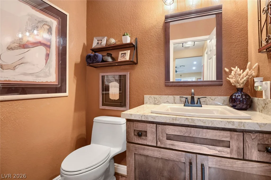 10005 Mahogany Grove, Las Vegas, NV 89117