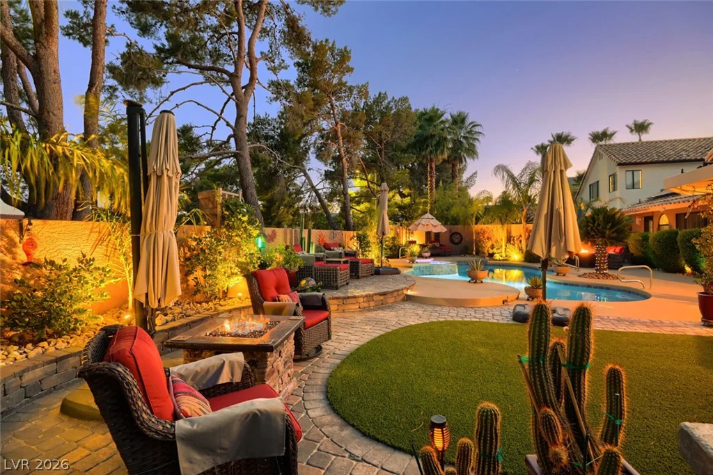 10005 Mahogany Grove, Las Vegas, NV 89117