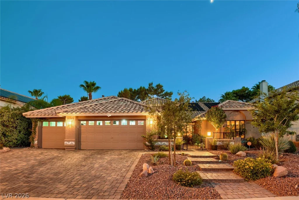 10005 Mahogany Grove, Las Vegas, NV 89117
