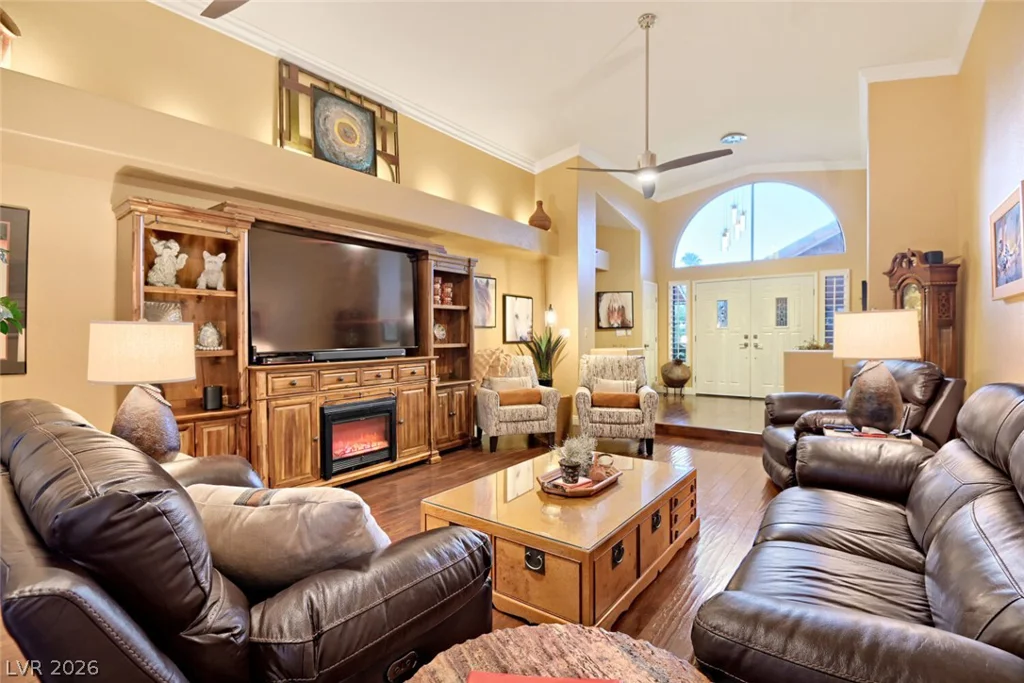 10005 Mahogany Grove, Las Vegas, NV 89117
