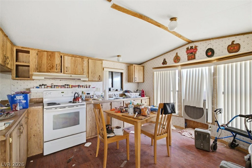 1611 Vondell, Pahrump, NV 89048