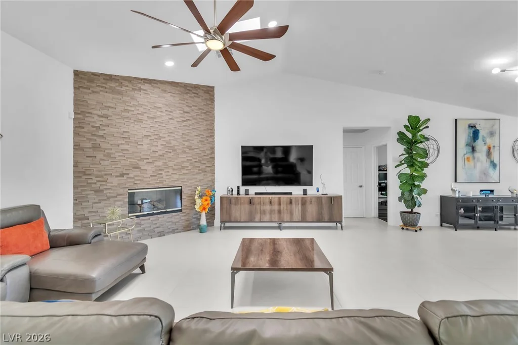 8460 Ann, Las Vegas, NV 89149