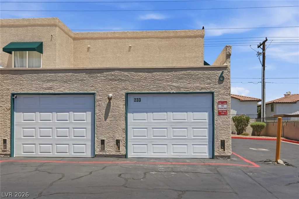 6750 Del Rey, Las Vegas, NV 89146