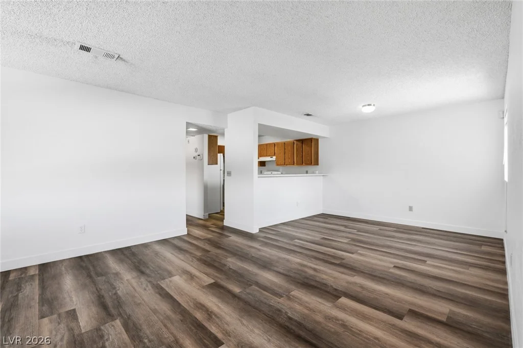 6750 Del Rey, Las Vegas, NV 89146