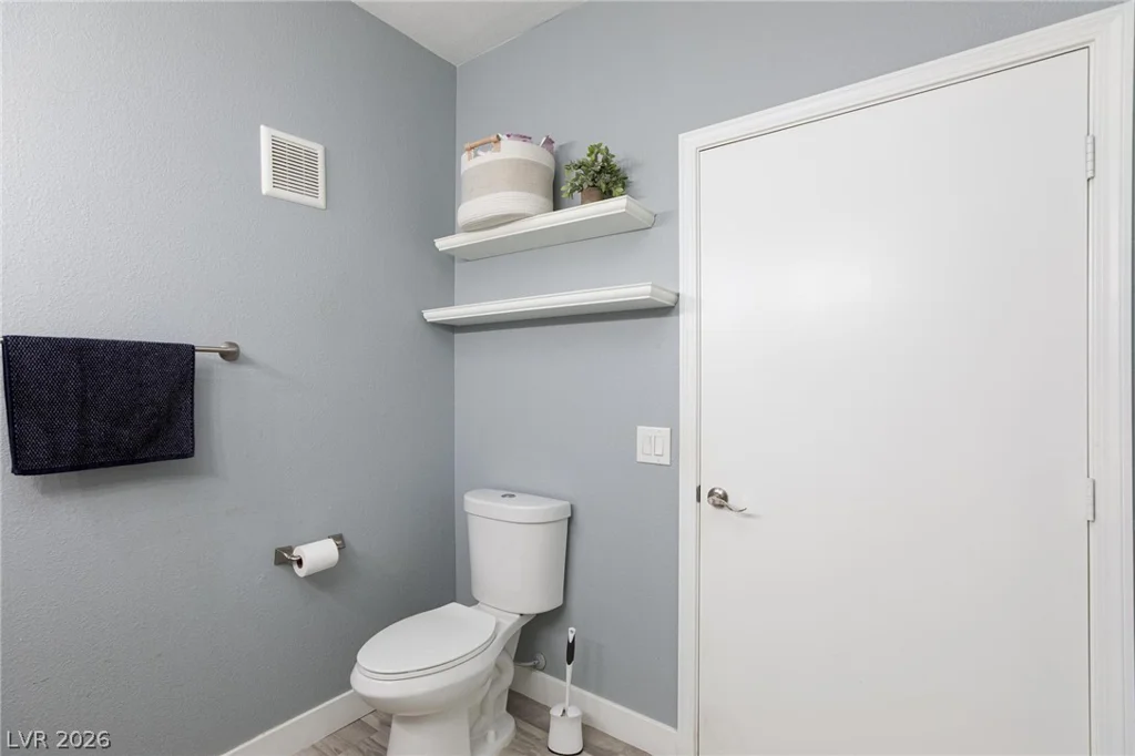 8725 Flamingo, Las Vegas, NV 89147