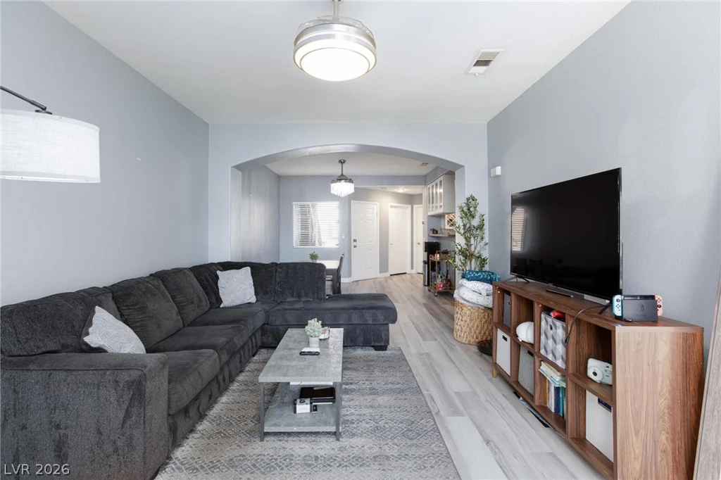 8725 Flamingo, Las Vegas, NV 89147