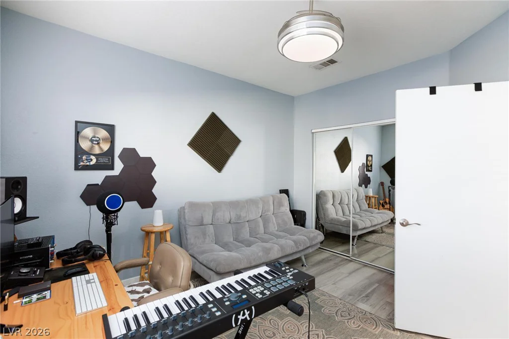 8725 Flamingo, Las Vegas, NV 89147