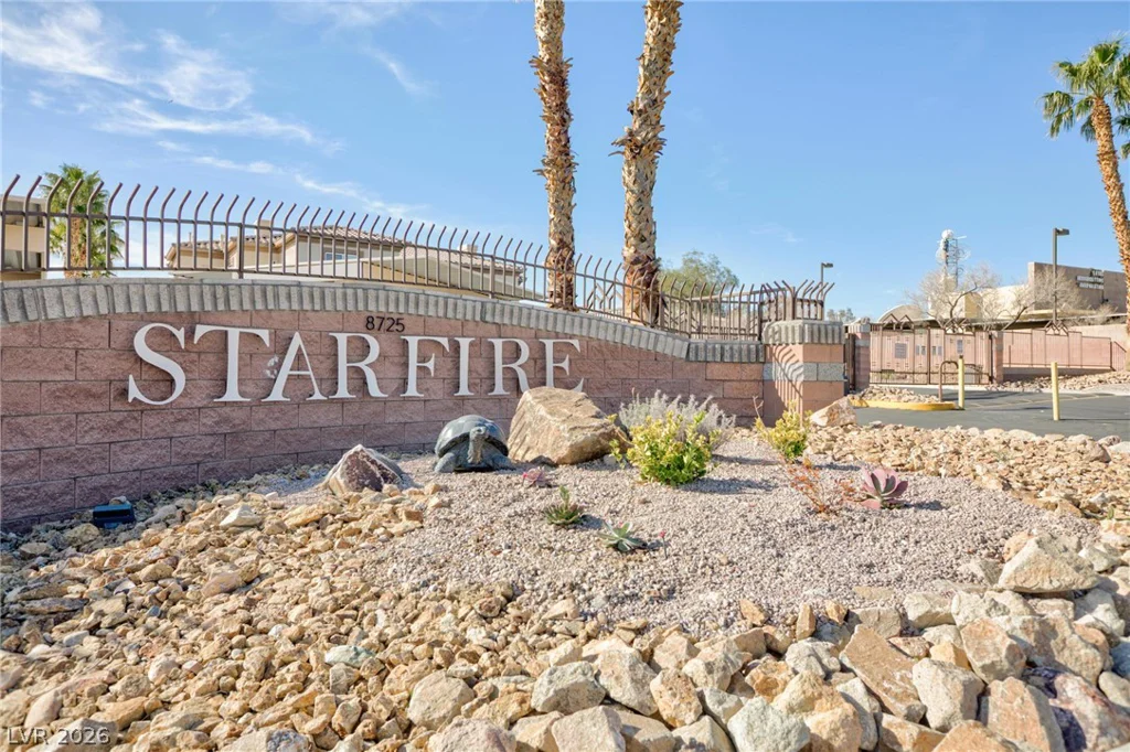 8725 Flamingo, Las Vegas, NV 89147