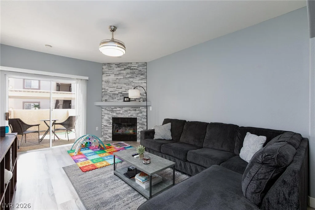 8725 Flamingo, Las Vegas, NV 89147