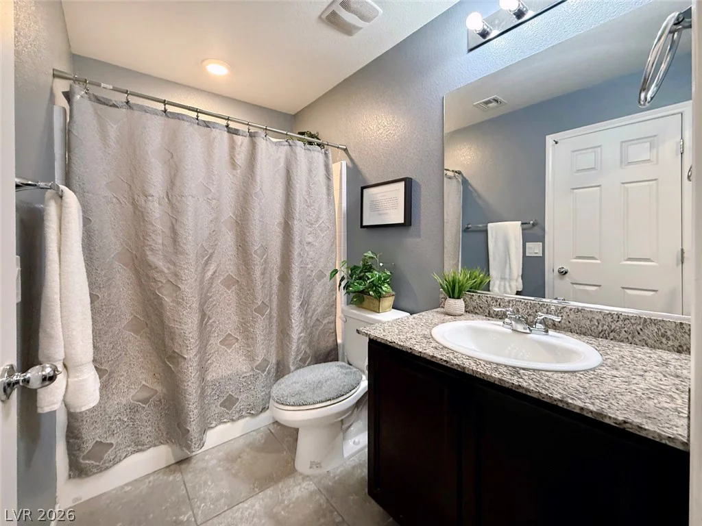 10566 Saguaro Blossom, Las Vegas, NV 89179