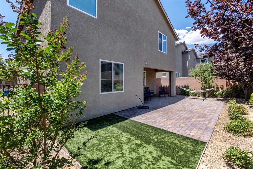 10566 Saguaro Blossom, Las Vegas, NV 89179