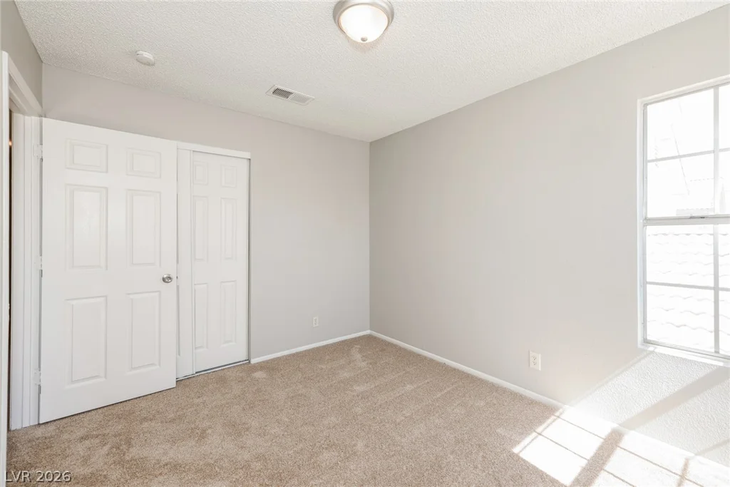 1909 Dry Falls, Las Vegas, NV 89142