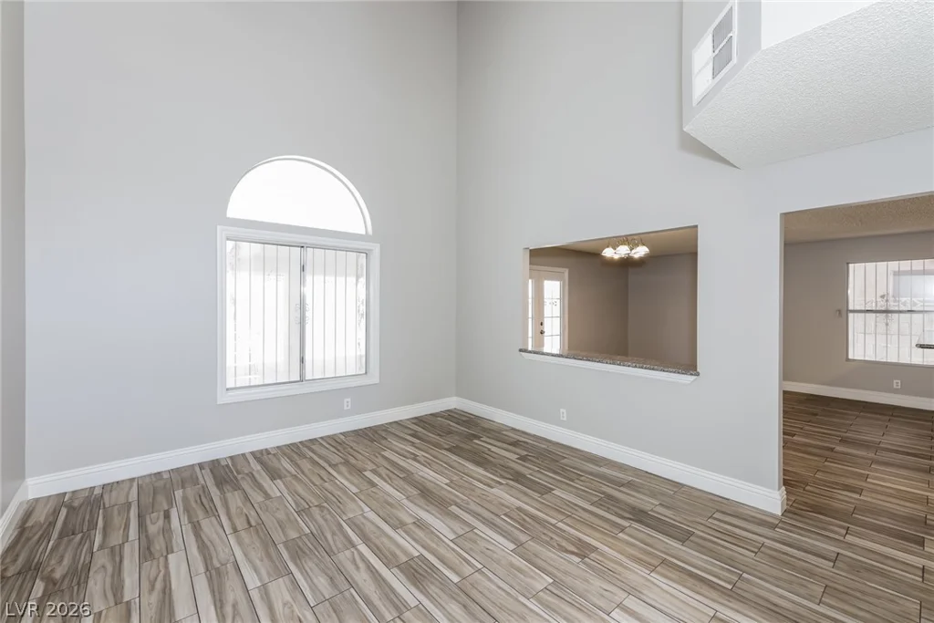1909 Dry Falls, Las Vegas, NV 89142