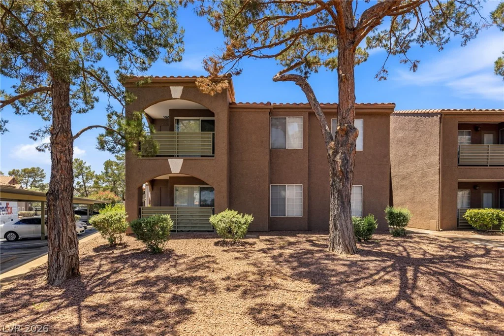 2111 Sealion, Las Vegas, NV 89128