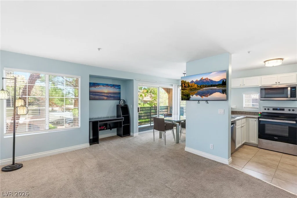 2111 Sealion, Las Vegas, NV 89128