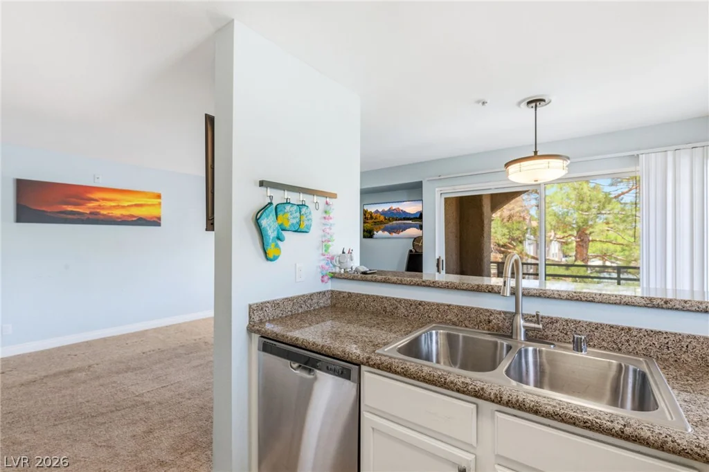 2111 Sealion, Las Vegas, NV 89128