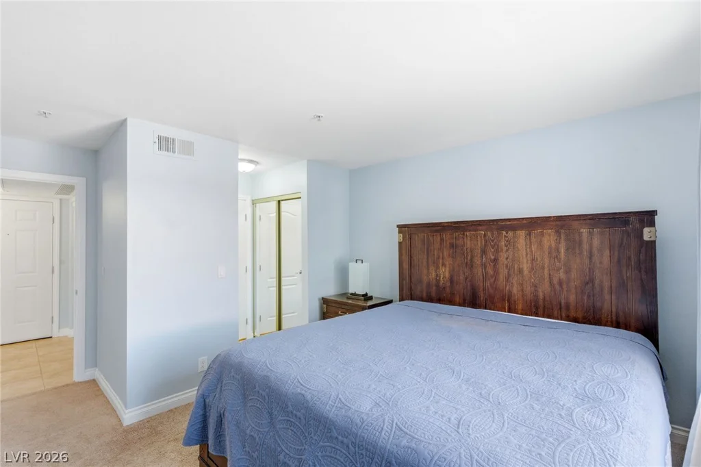 2111 Sealion, Las Vegas, NV 89128