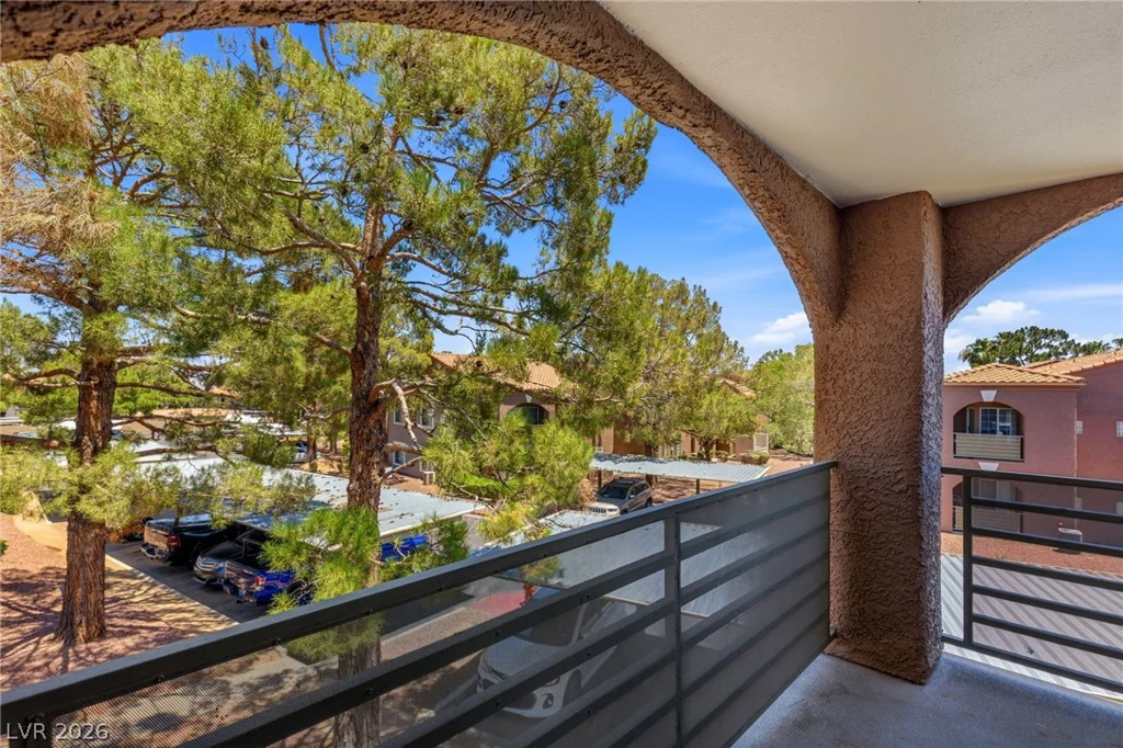 2111 Sealion, Las Vegas, NV 89128