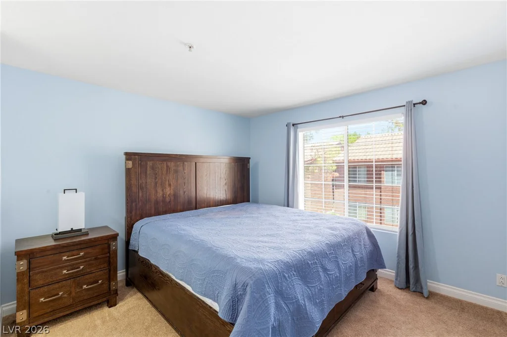 2111 Sealion, Las Vegas, NV 89128