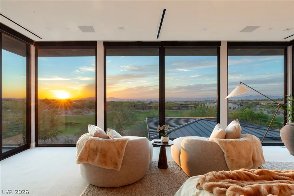 92 Sun Glow, Las Vegas, NV 89135