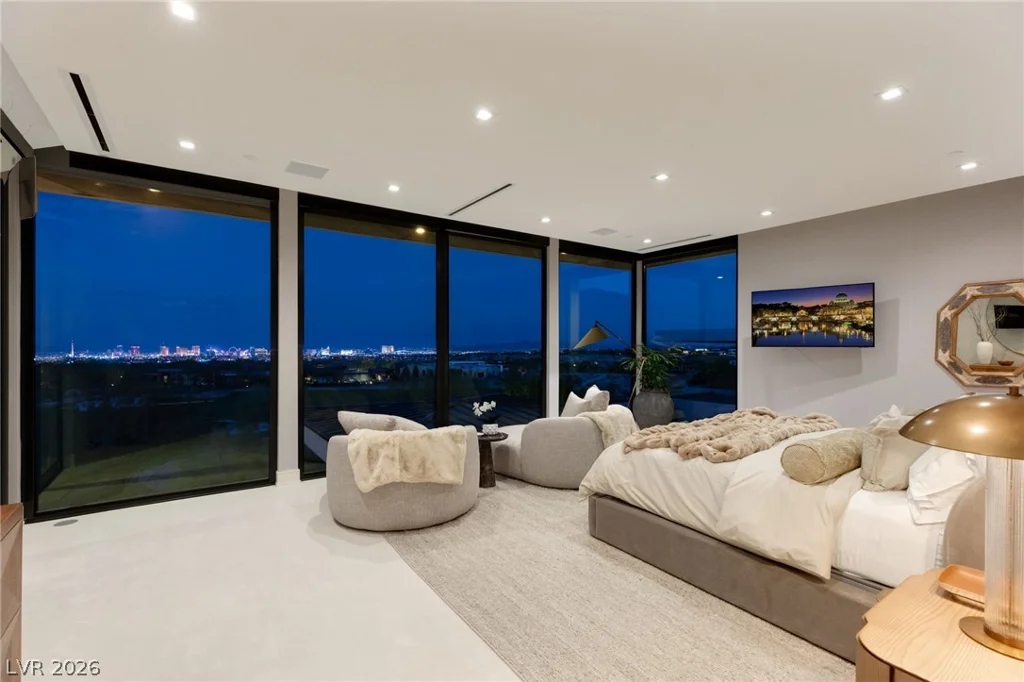 92 Sun Glow, Las Vegas, NV 89135