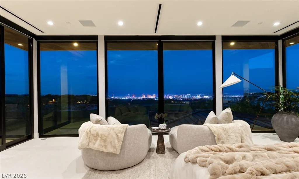 92 Sun Glow, Las Vegas, NV 89135