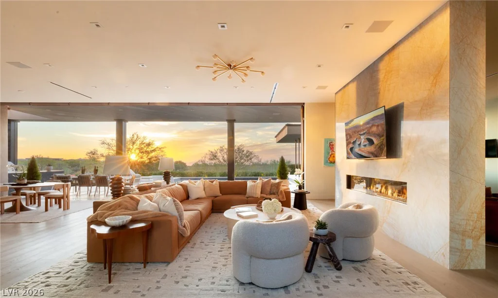 92 Sun Glow, Las Vegas, NV 89135