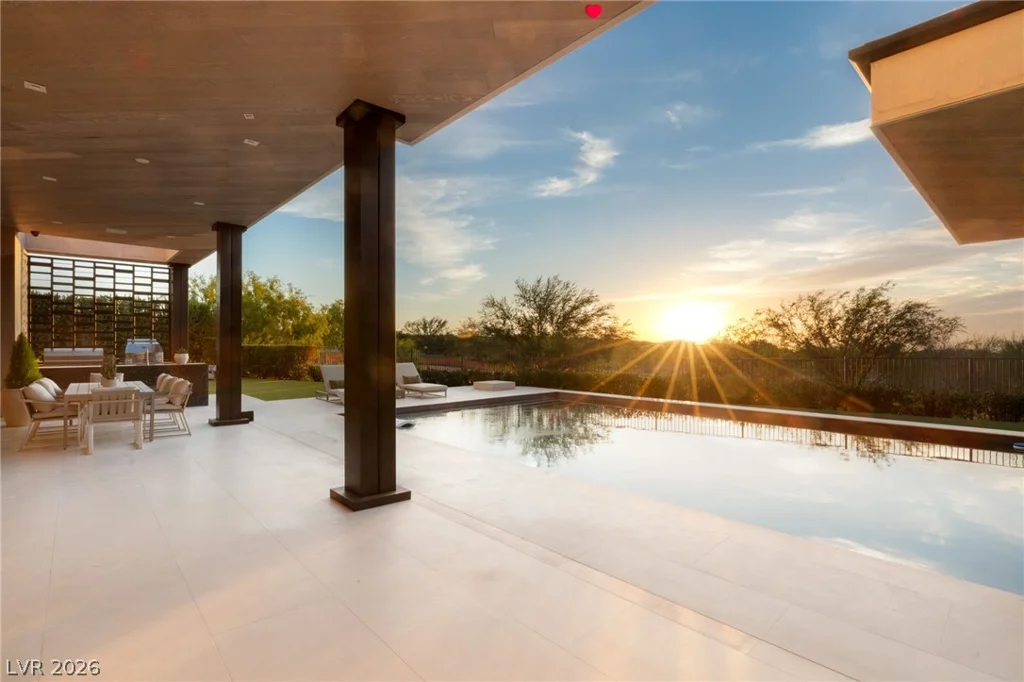 92 Sun Glow, Las Vegas, NV 89135