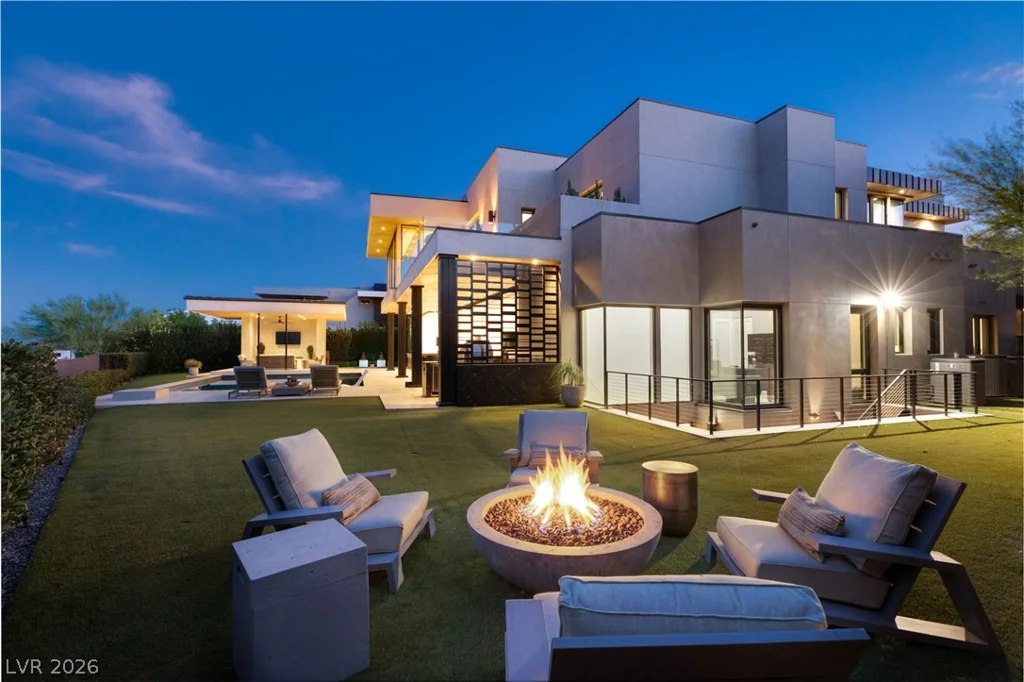92 Sun Glow, Las Vegas, NV 89135