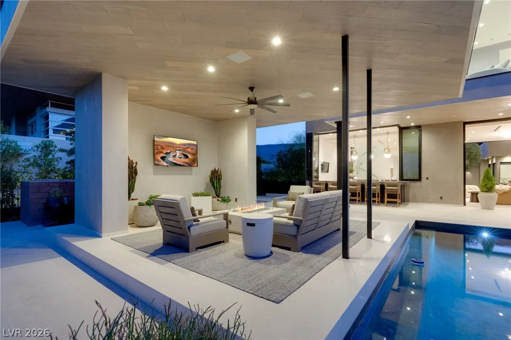 92 Sun Glow, Las Vegas, NV 89135