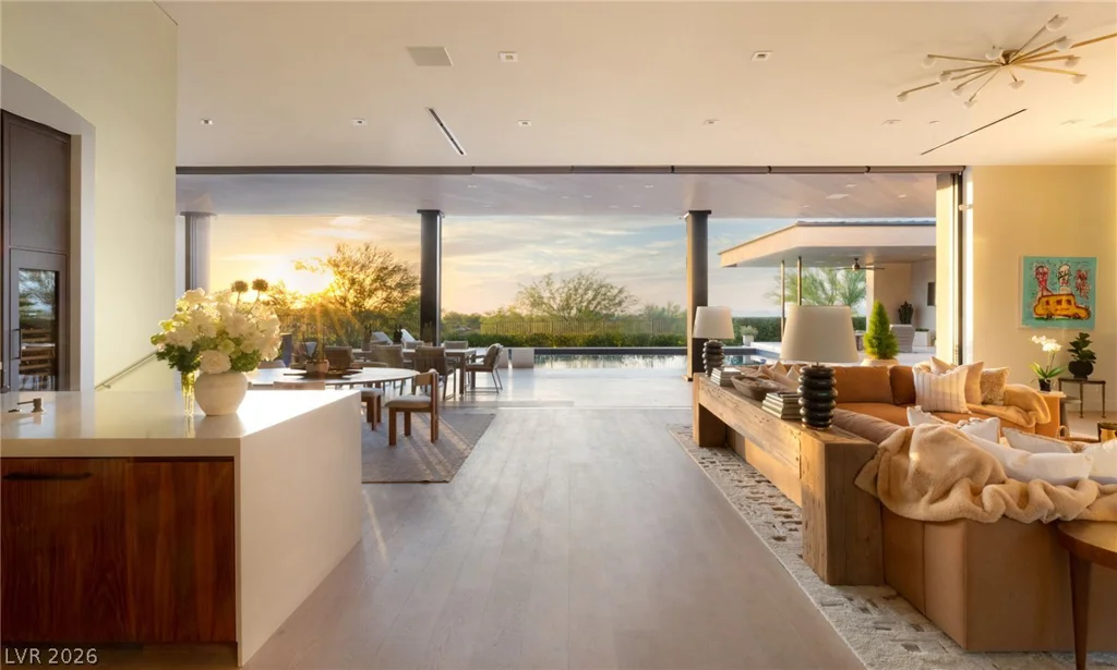 92 Sun Glow, Las Vegas, NV 89135