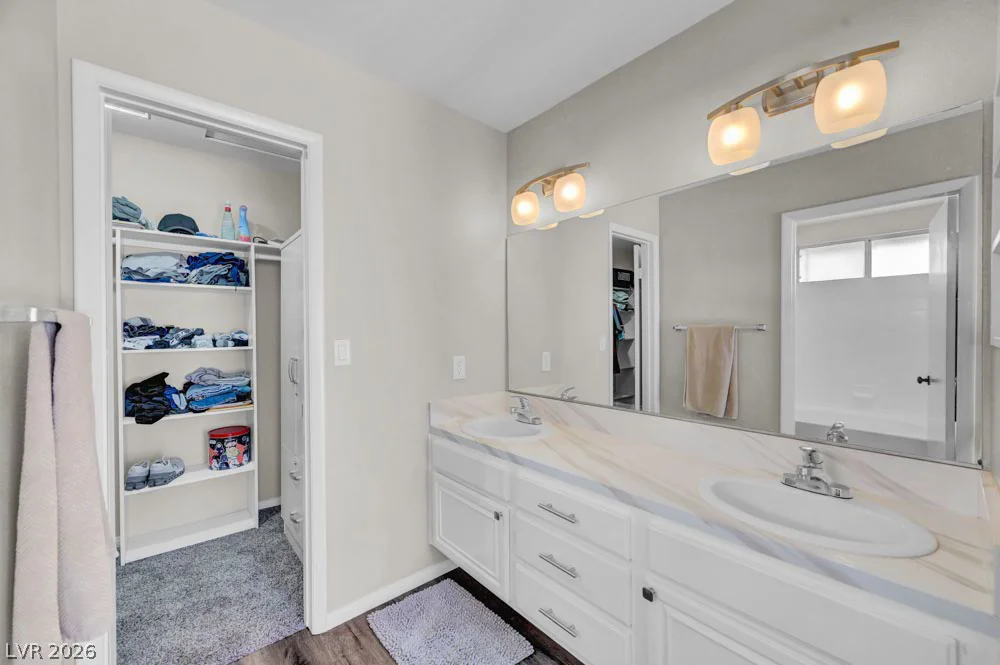 9644 Swan Bay, Las Vegas, NV 89117