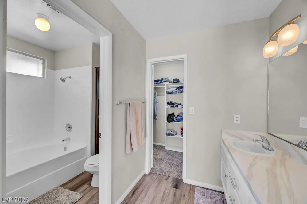 9644 Swan Bay, Las Vegas, NV 89117
