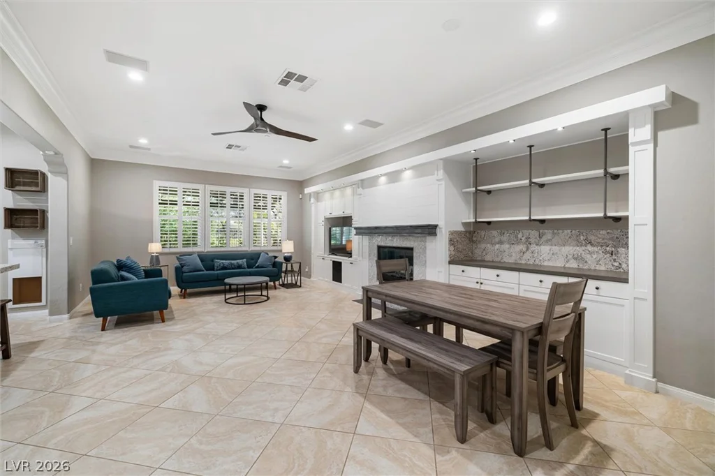 1888 Canvas Edge, Henderson, NV 89044